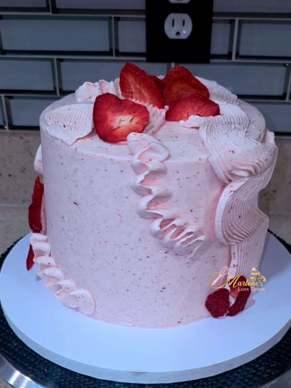 @Marlene'sLuxx_Cakes&Dishes