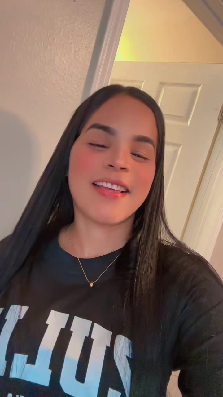 @𝐌𝐨𝐧𝐢🐥ᥫ᭡