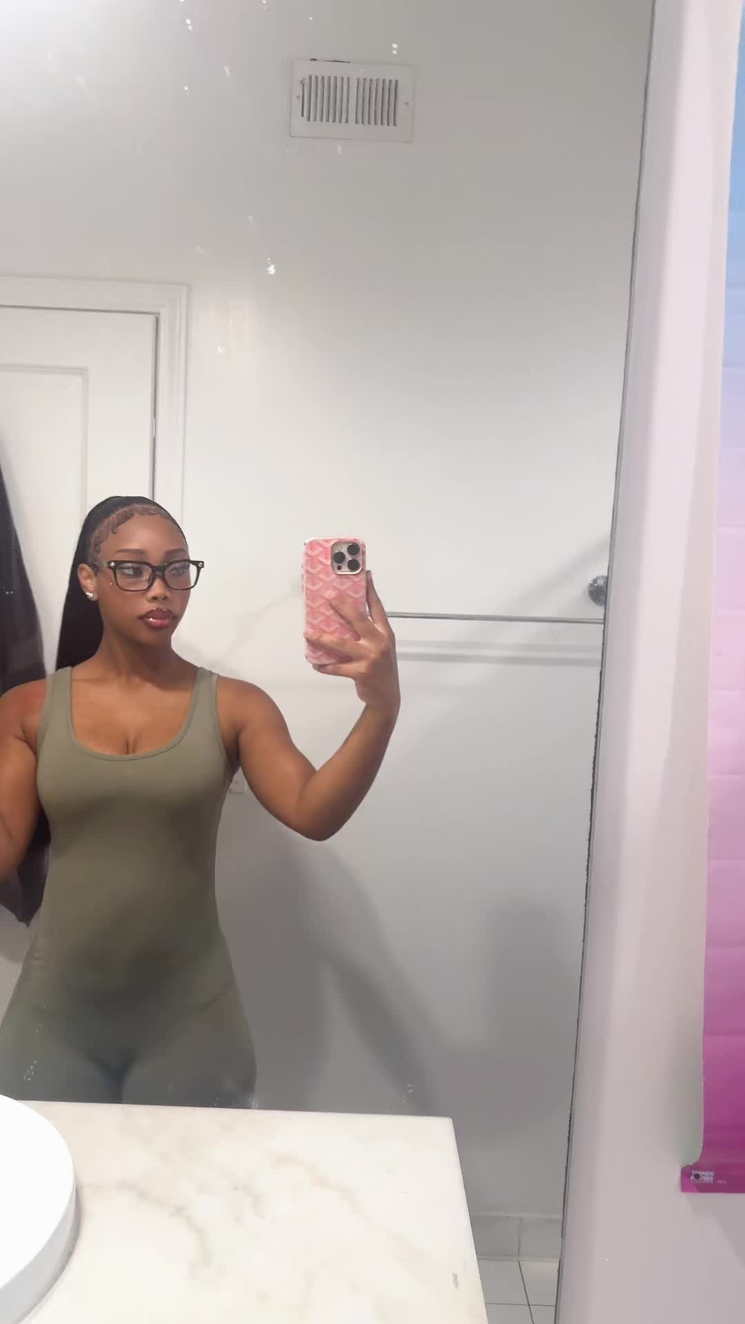 @Kierra Jadeee ✮