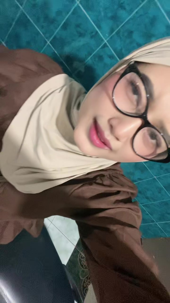 @hallo