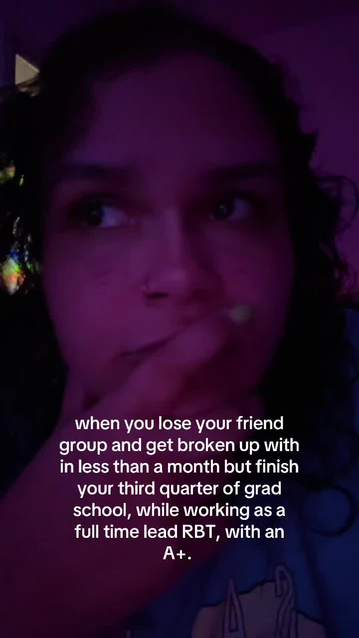 @juli moreno 🌙