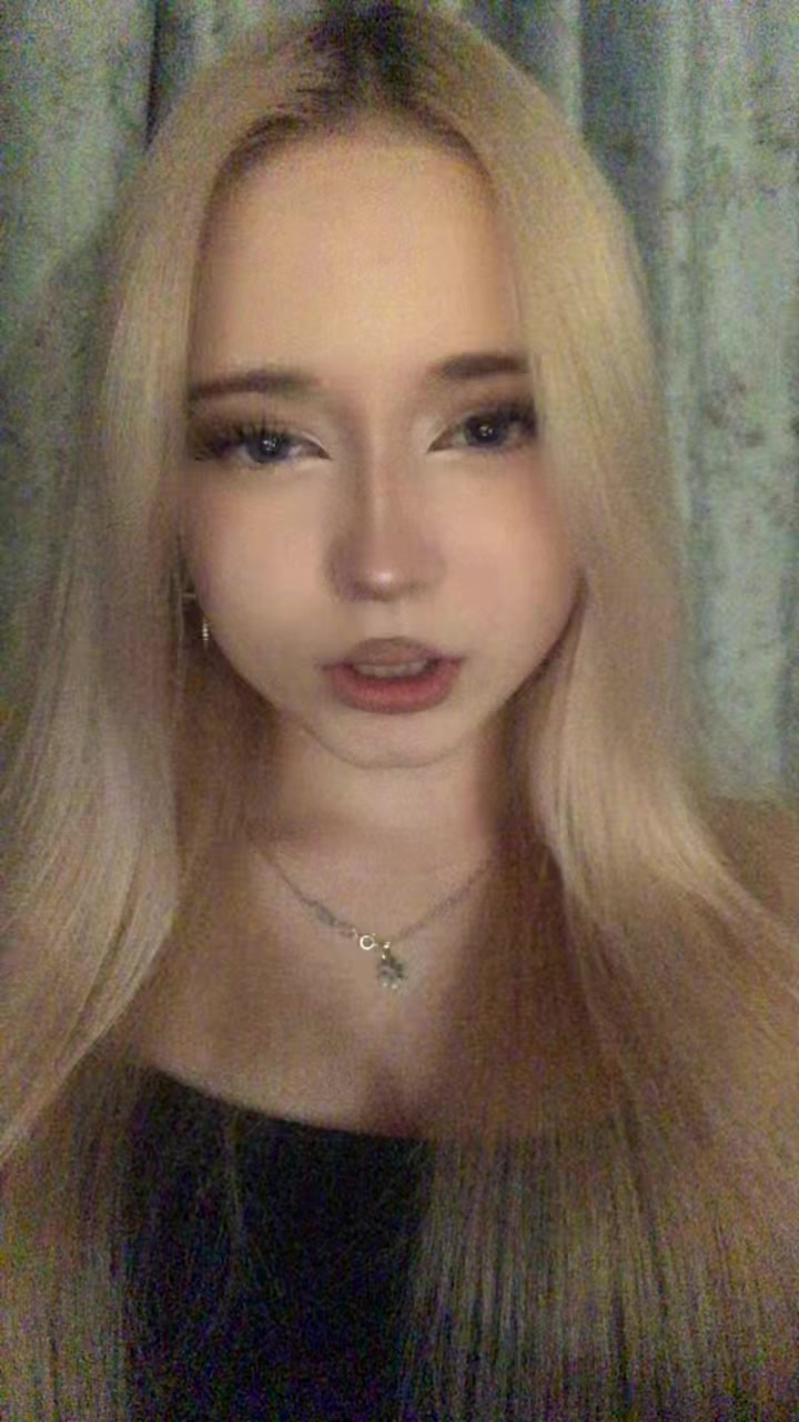 @аняяя