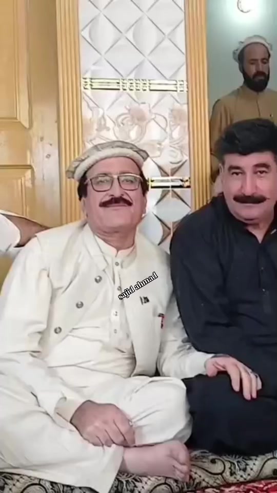 @akhonzada_chattan