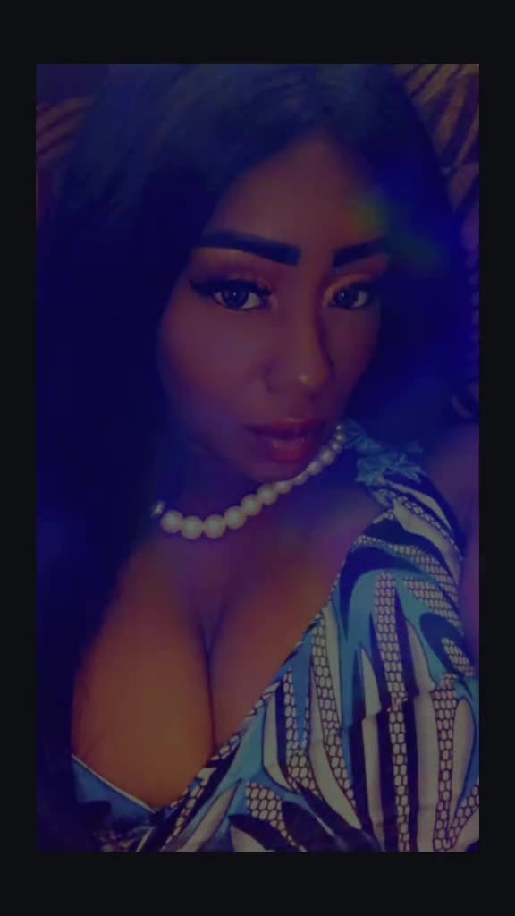 @BBW MAKEUP QUEEN 👸🏽