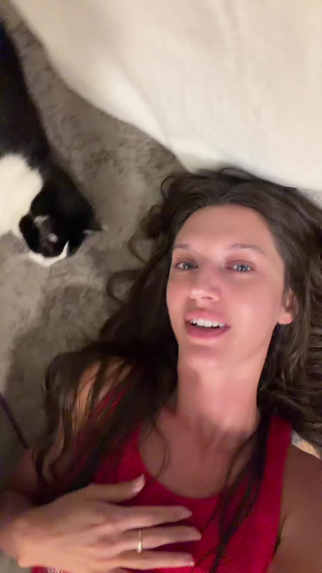 @CAROLINE KARWOSKI