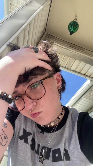 @kyraaa