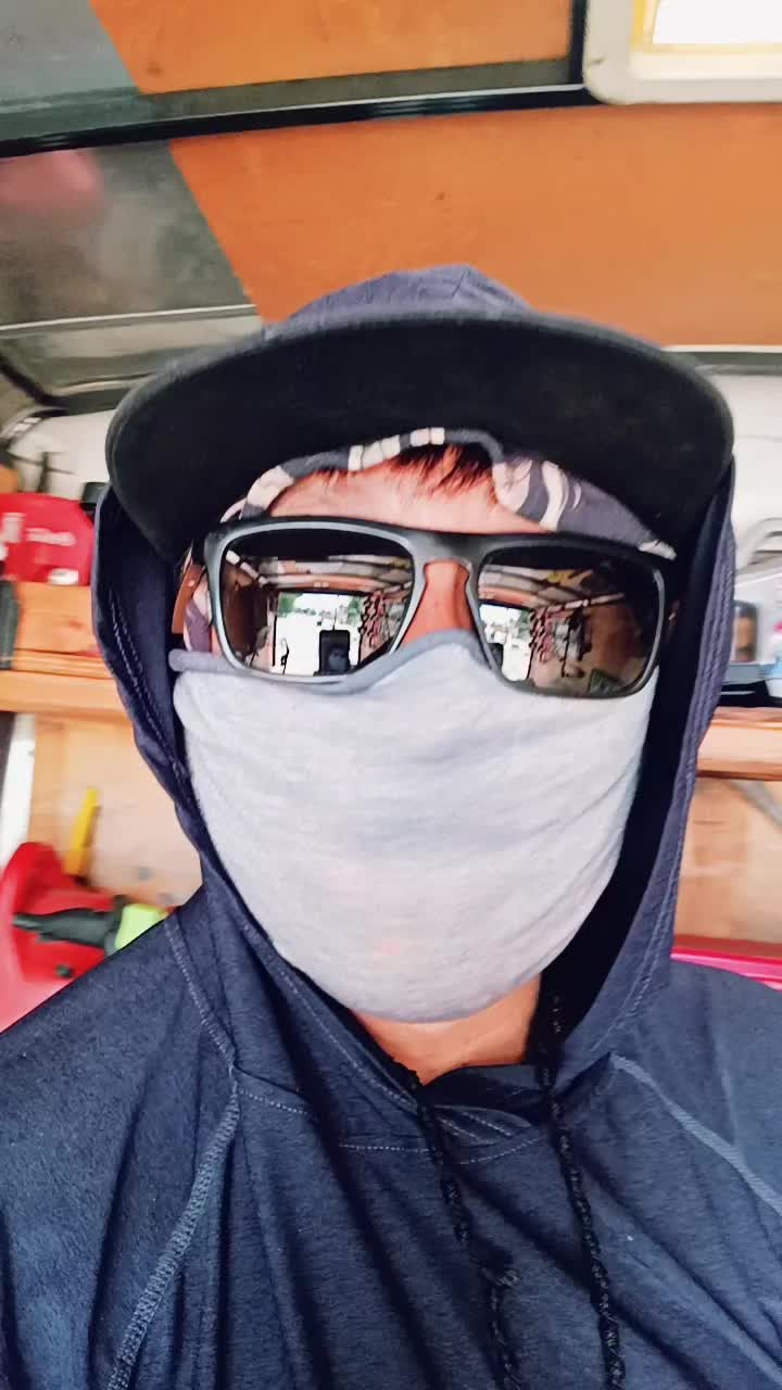 @😎💨
