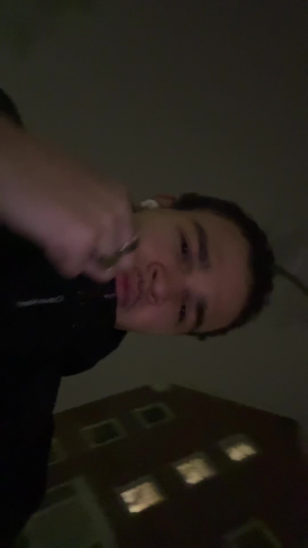 @AGEWAZEE
