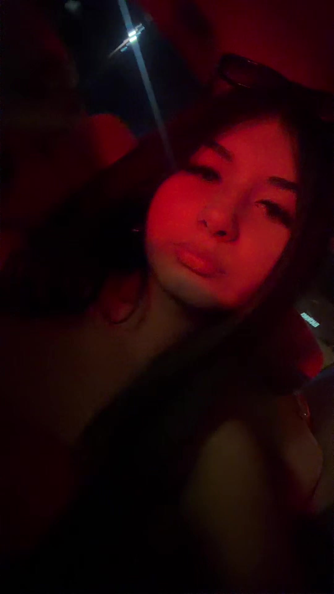 @🦄