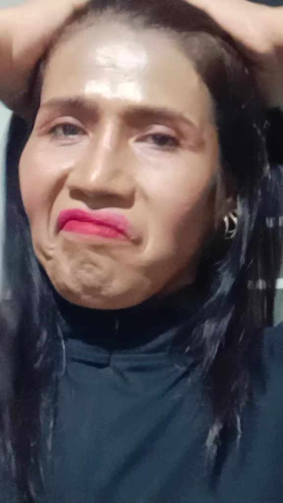 @มนตรา