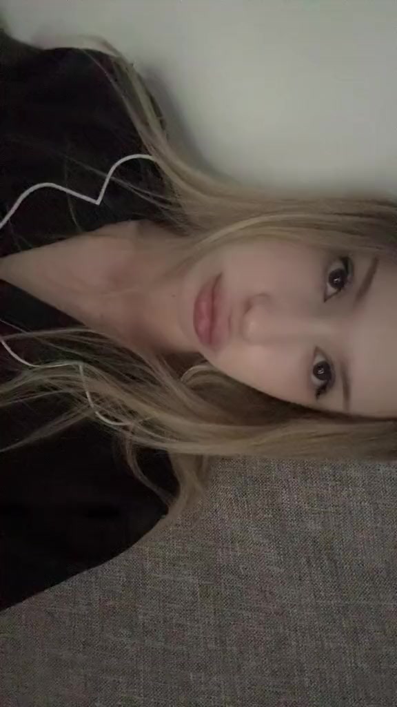 @كاروليشا