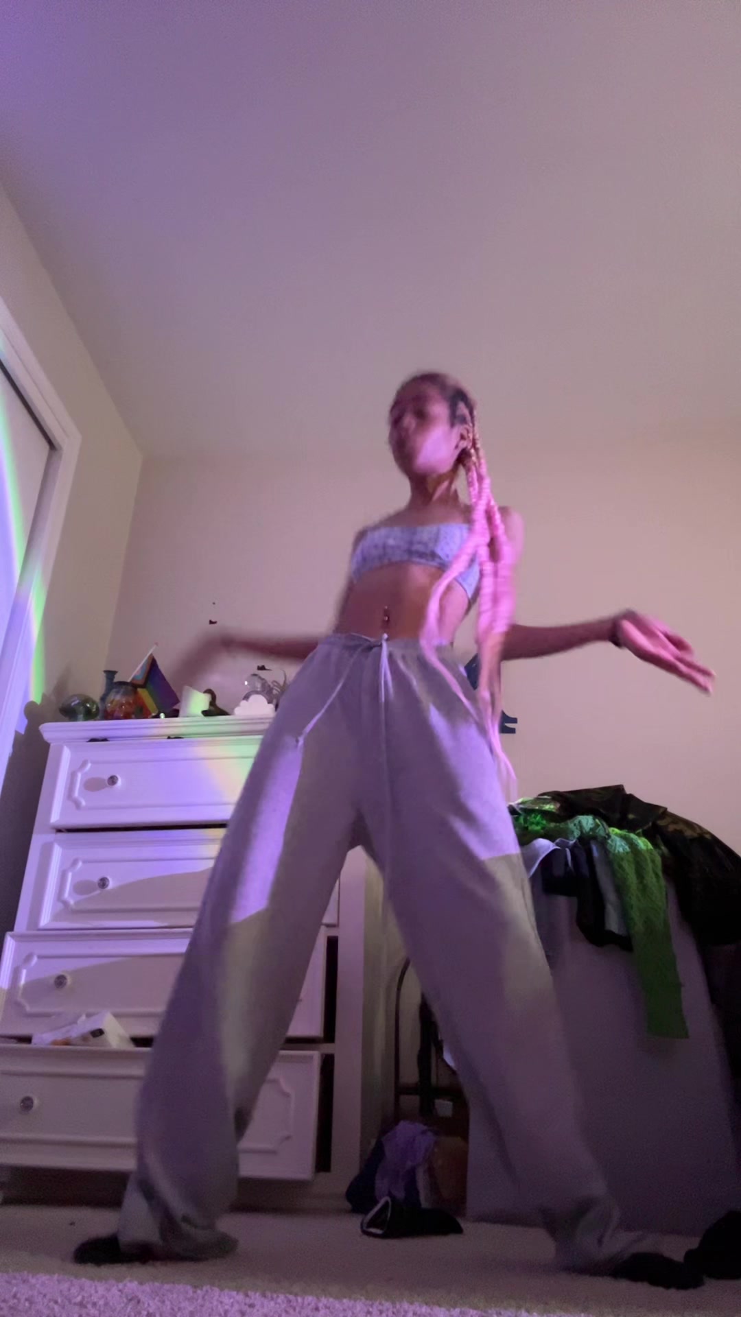 @nosmilingnini