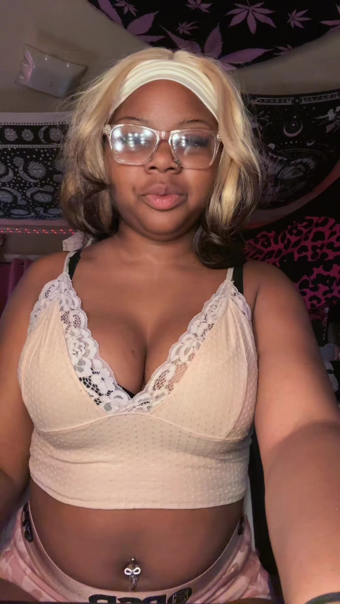 @Aysiaꨄ︎