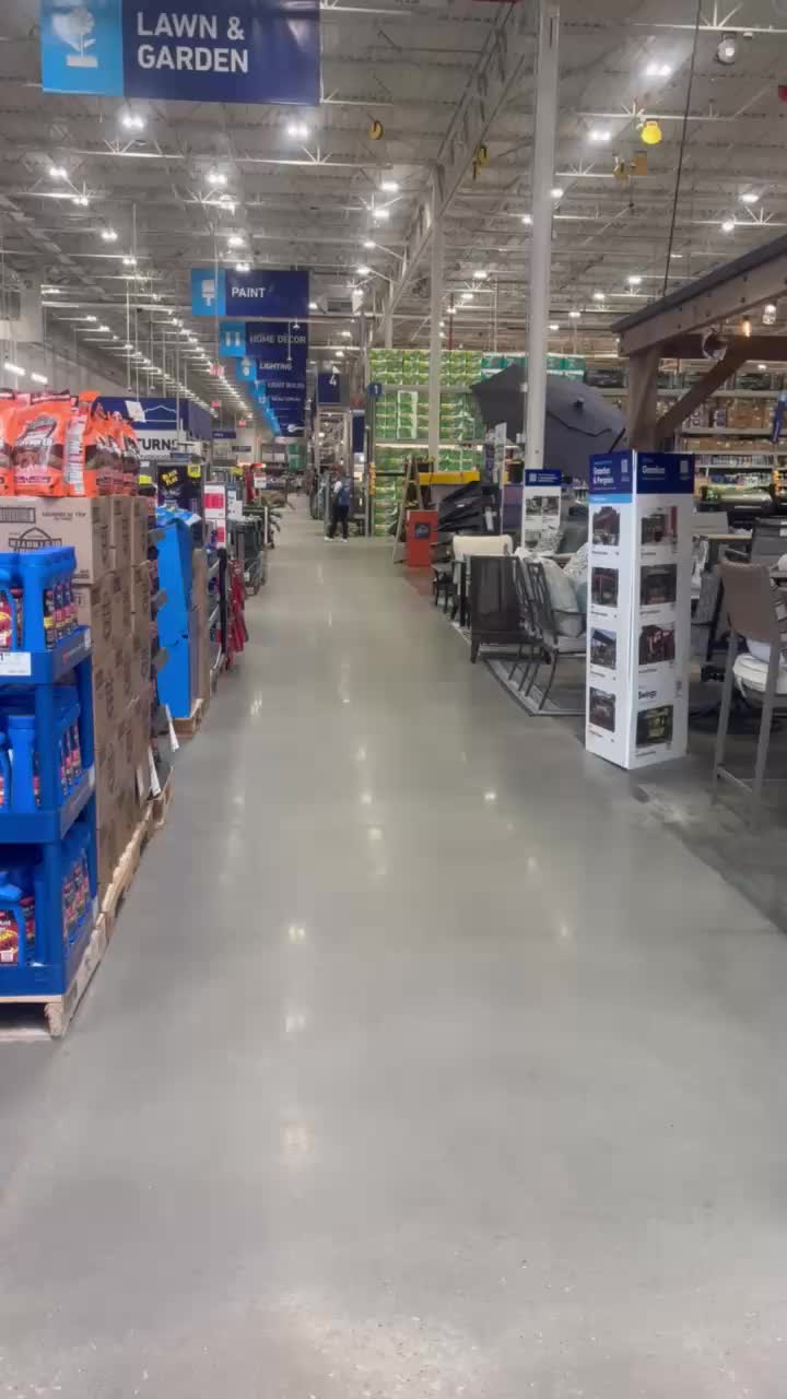 @Lowe&rsquo;s The Woodlands