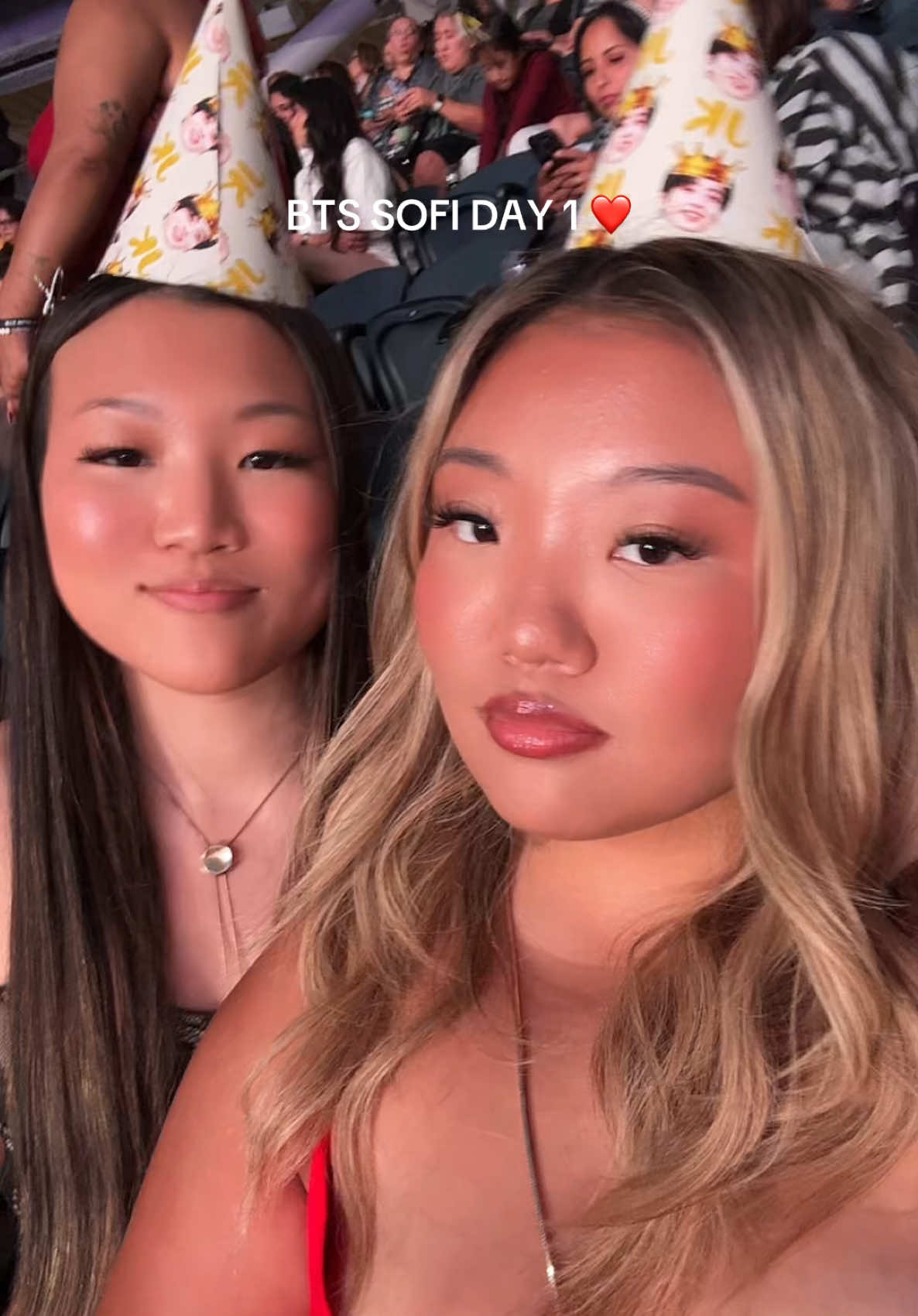 @chloe