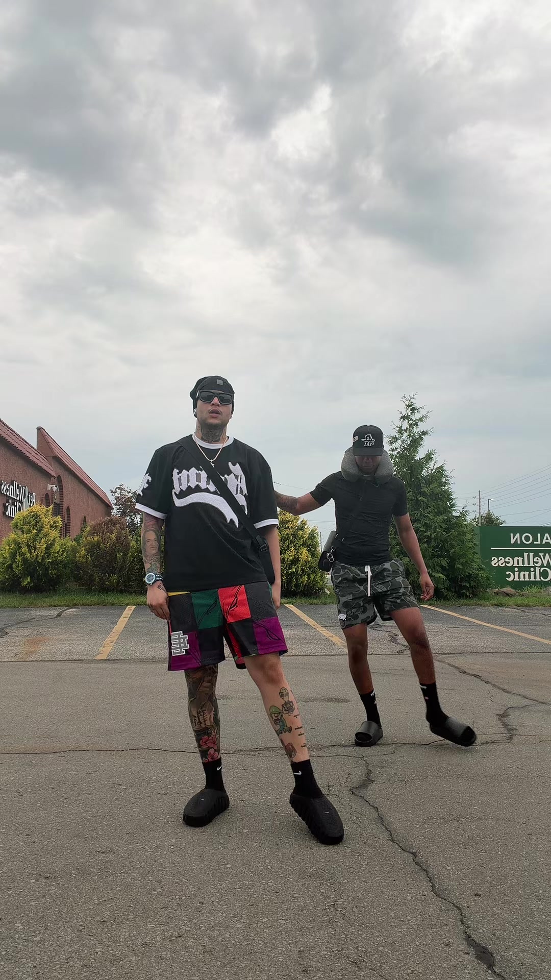 @JeyOne