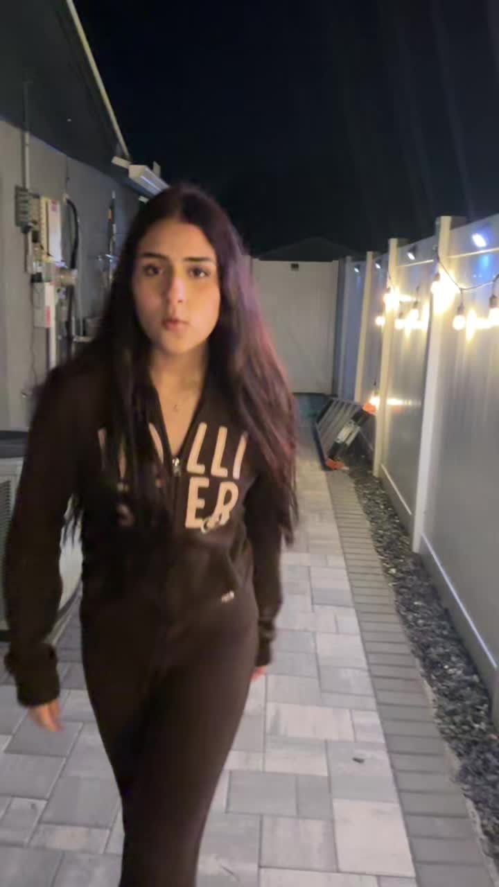@isabella