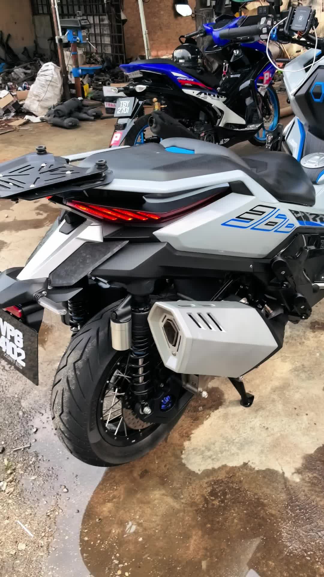 @ahli mesyuarat tingkap