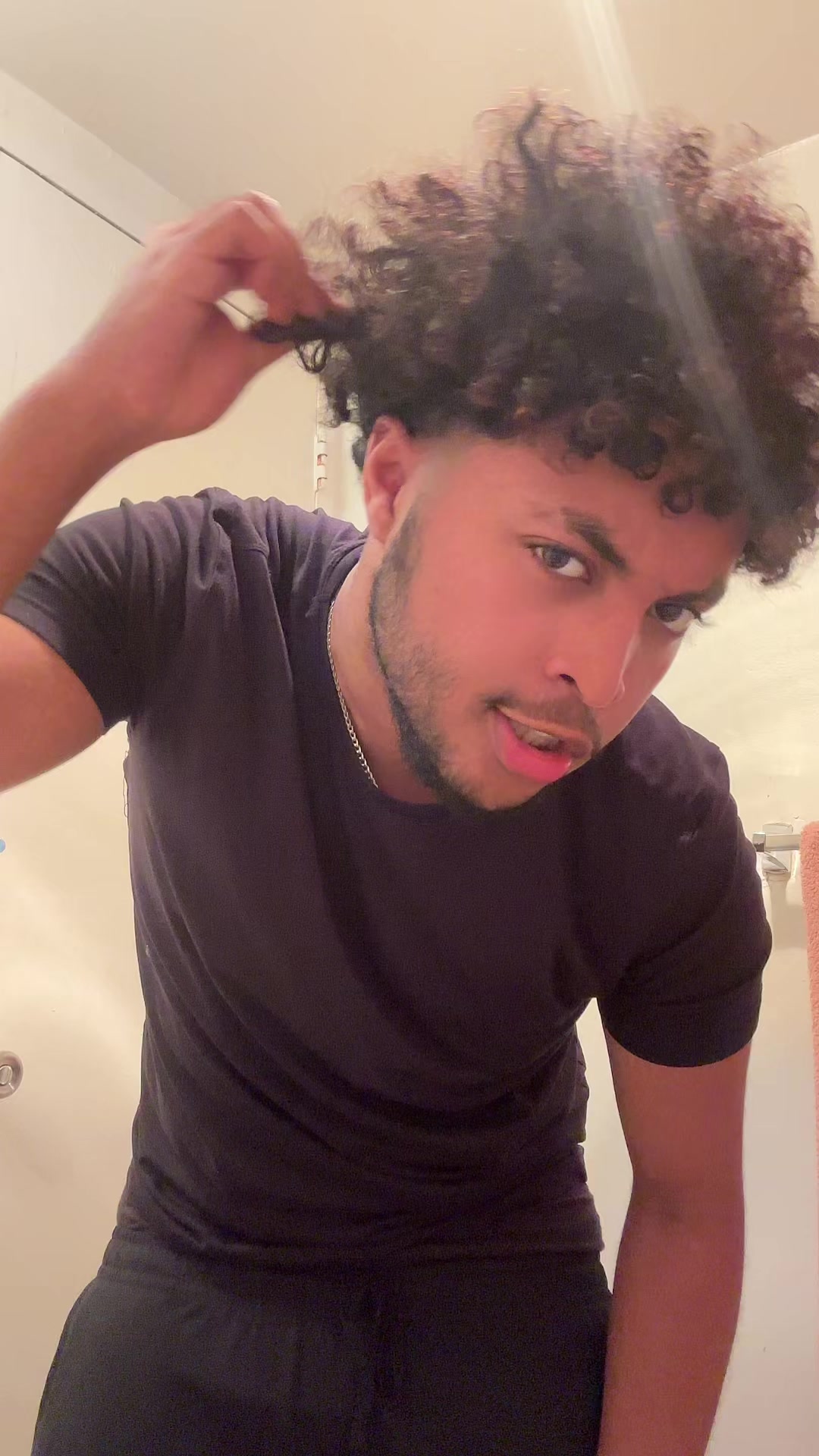 @ናሂ