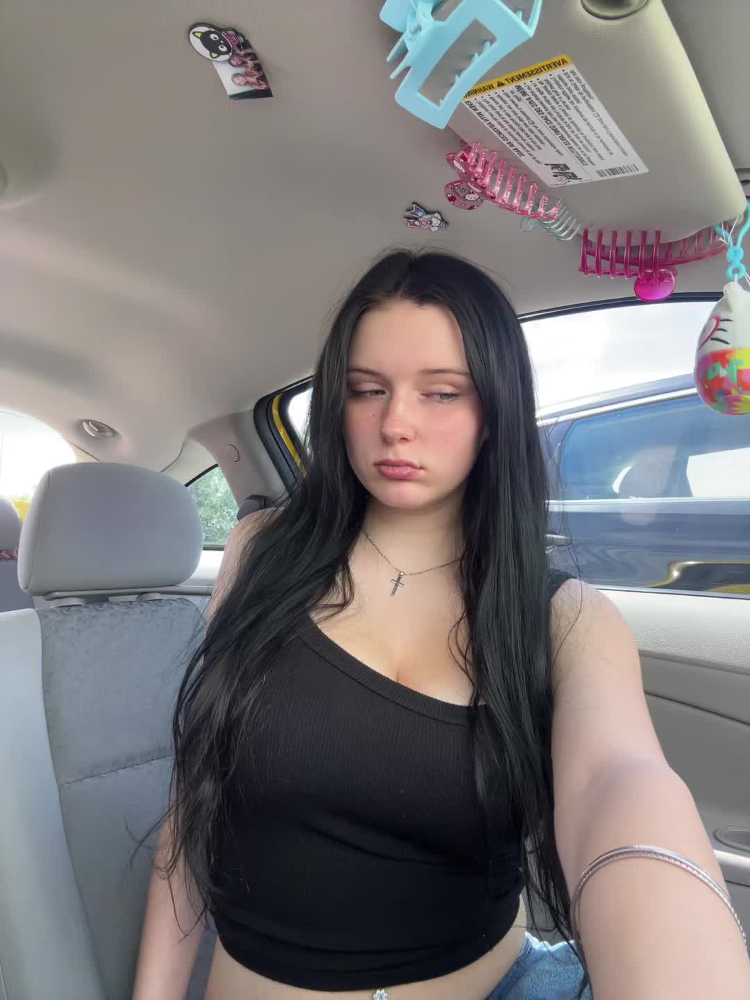 @Chloe