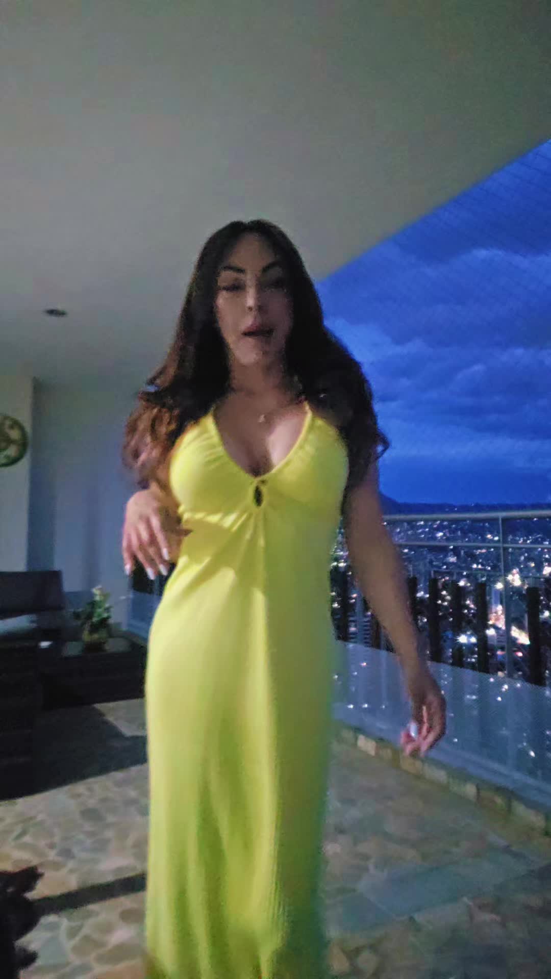 @Luna