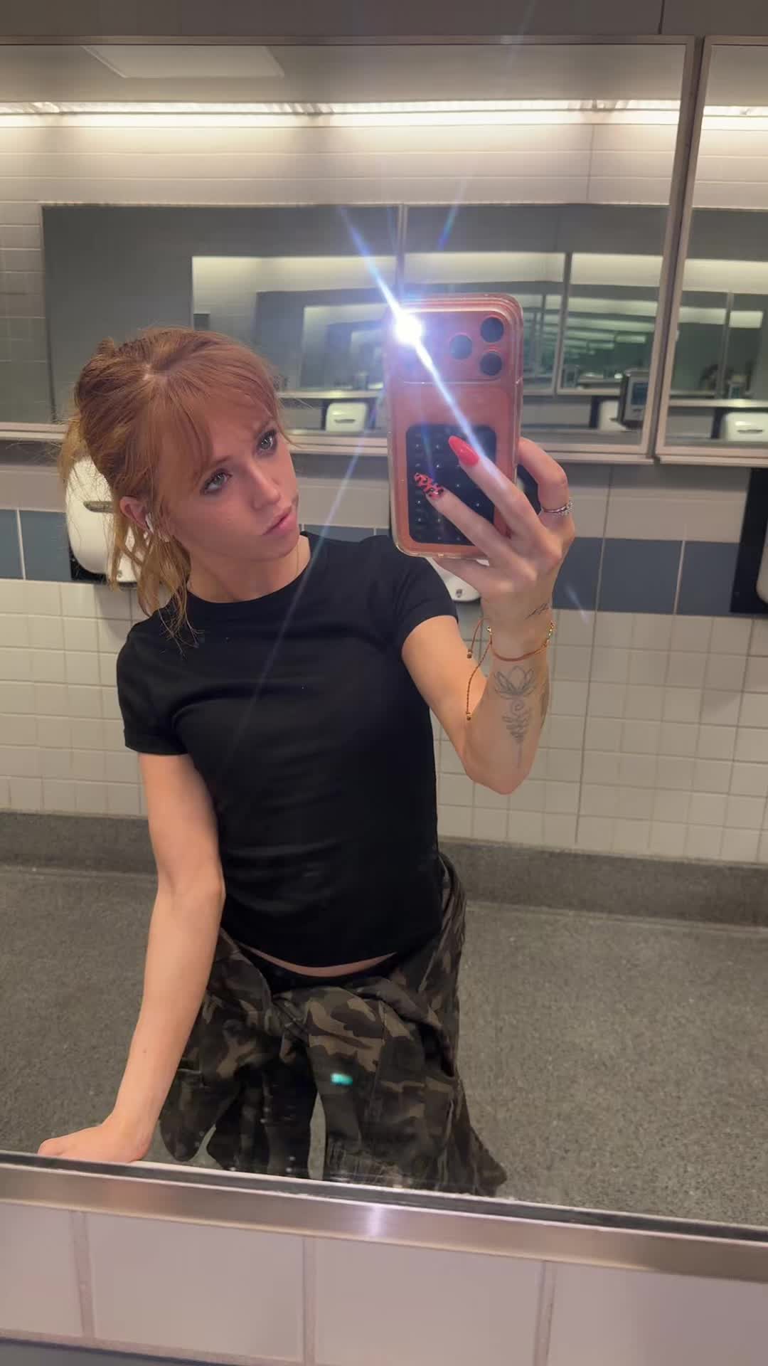 @fyecrtch