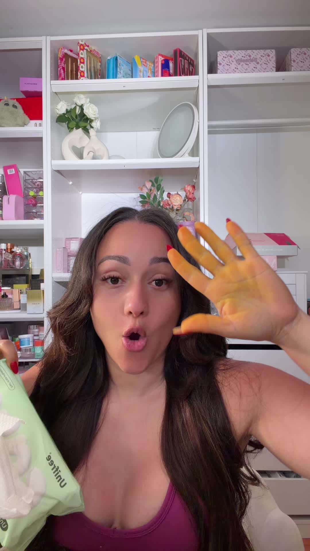 @emelytavv