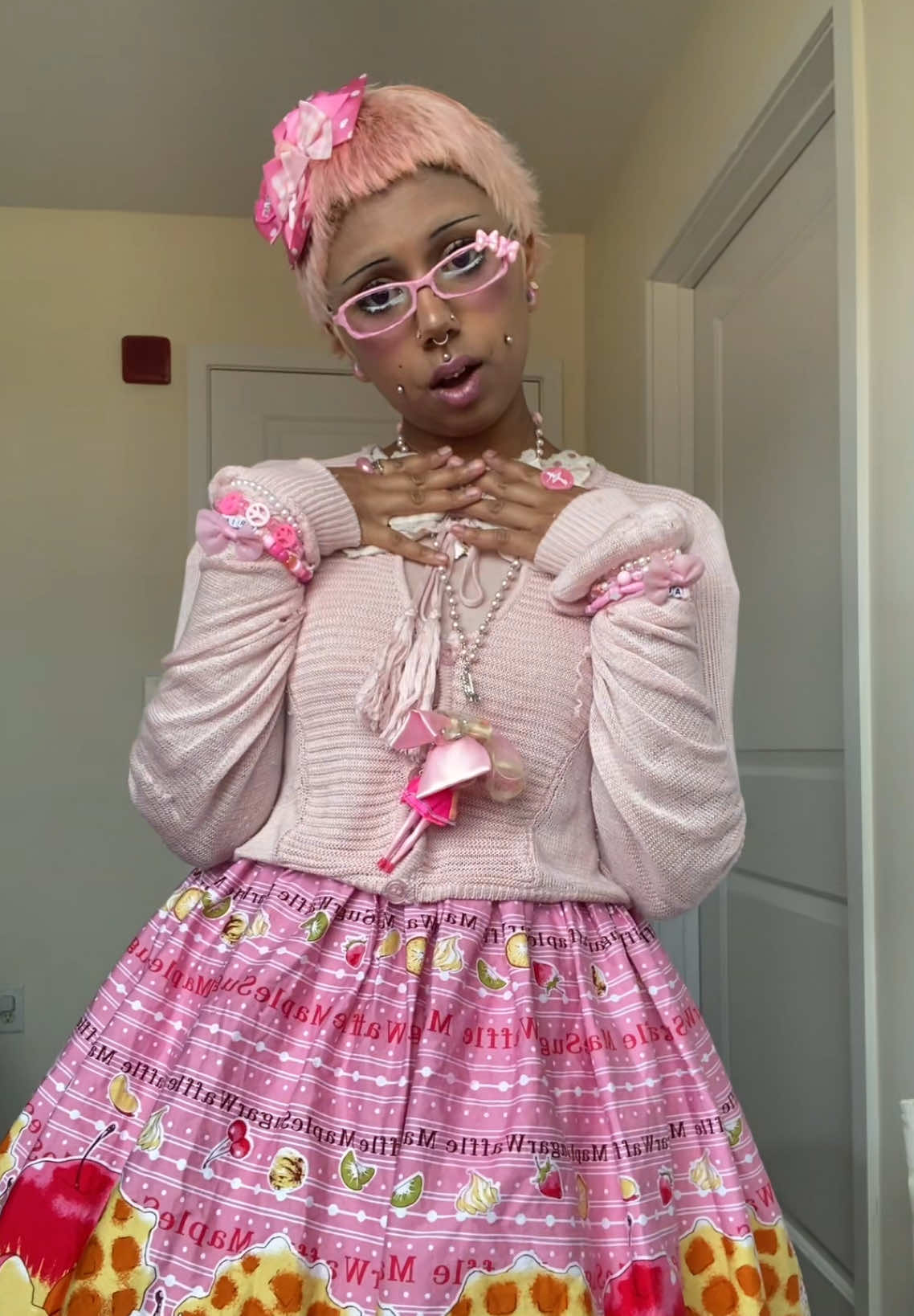 @frillmouse