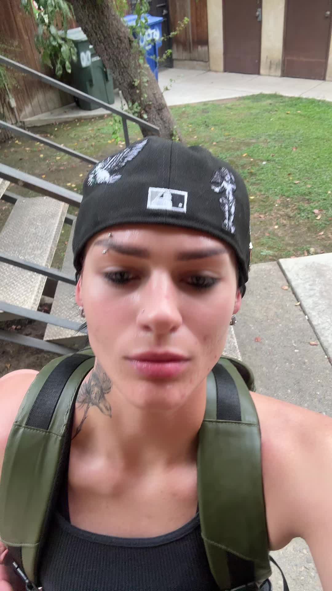 @notjustang