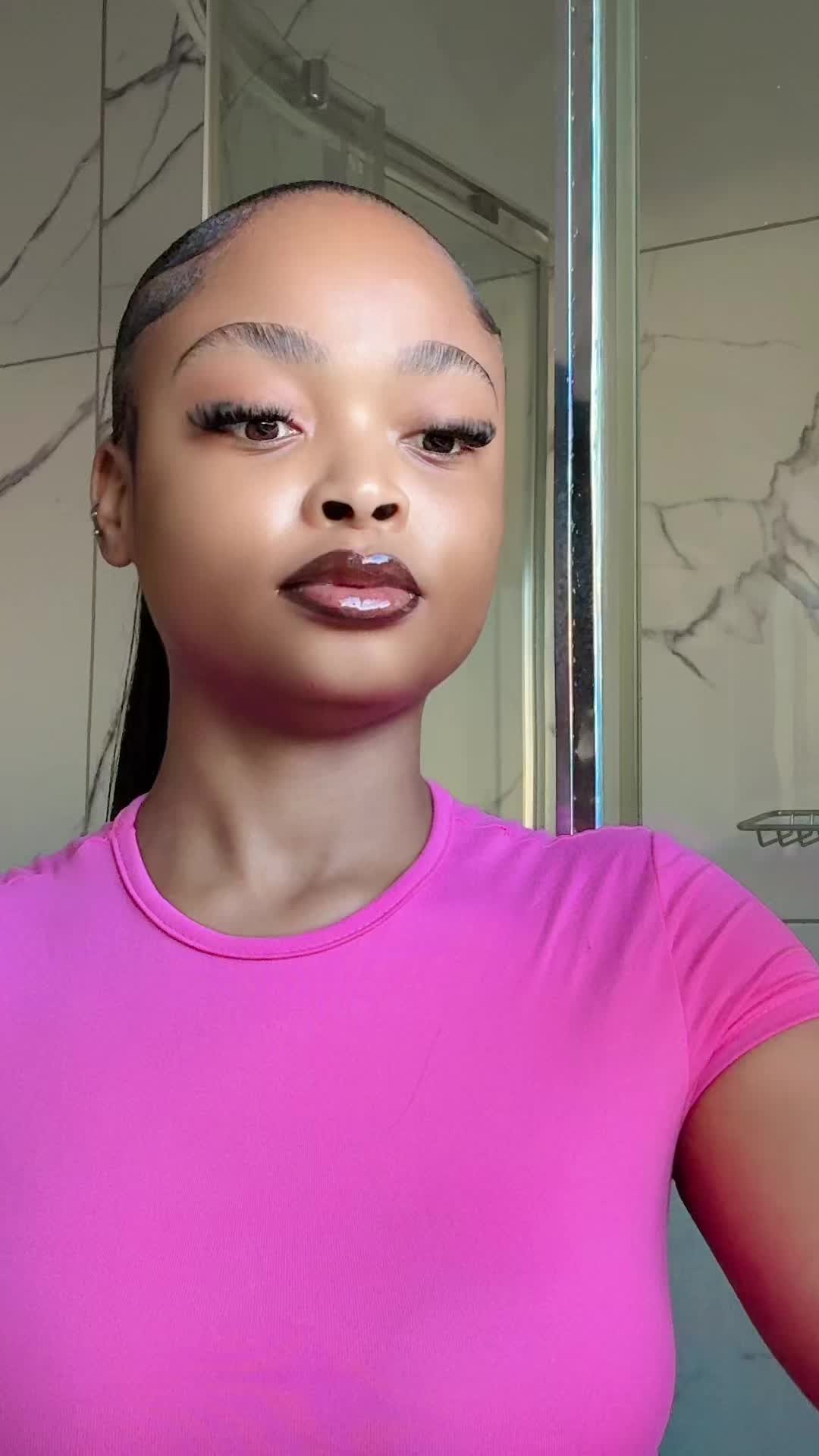 @Unathi Radebe🎭