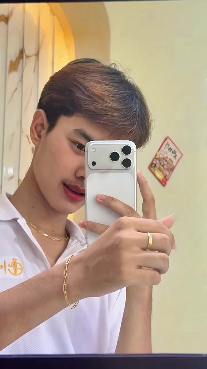 @🍀Shwe Nadi Linn🍀