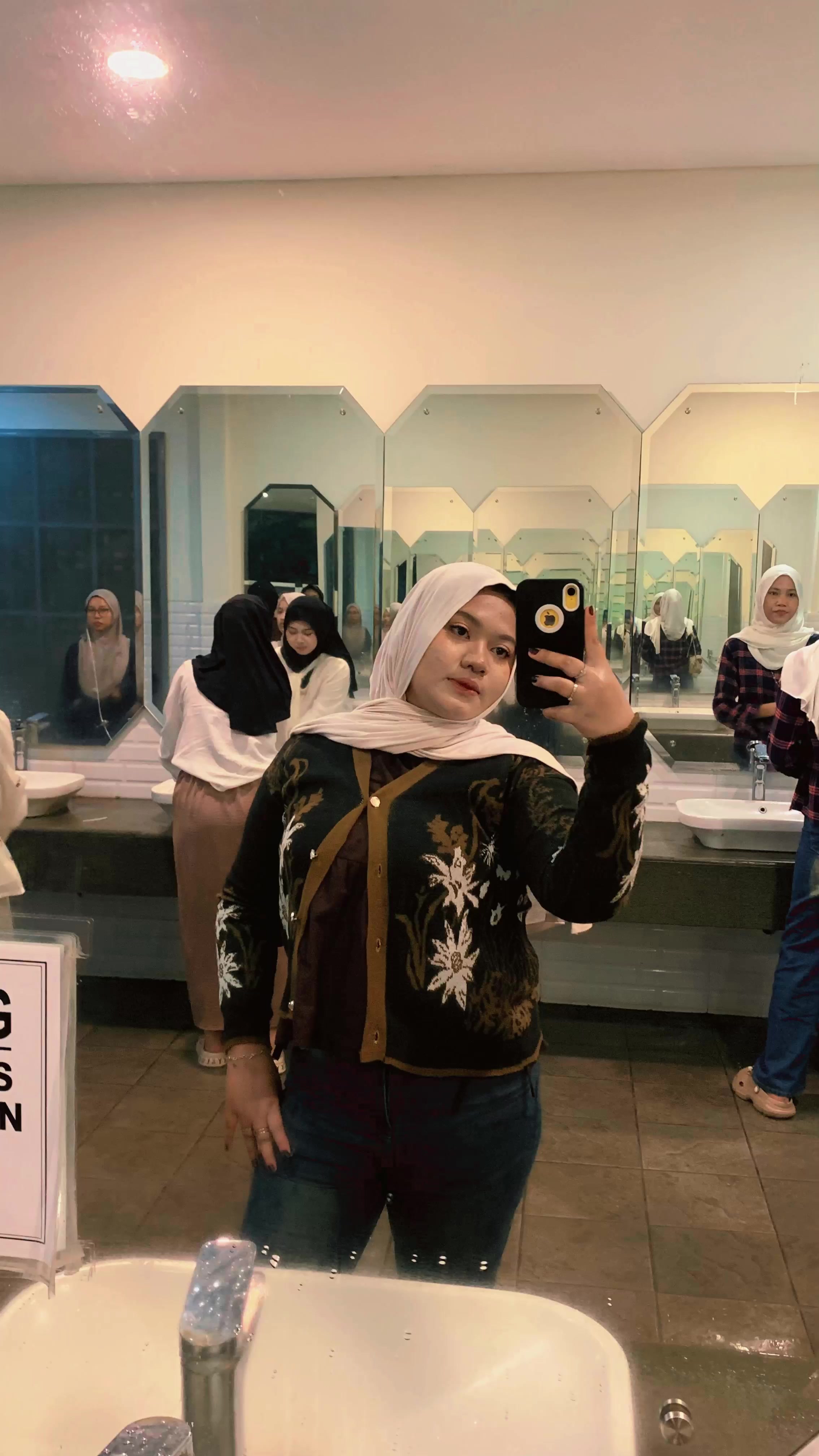 @Olivia Margaretha