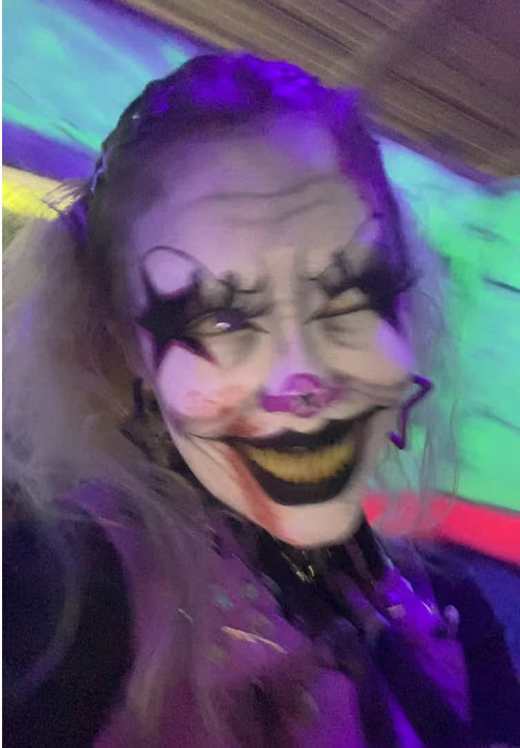 @ditzysdeadly
