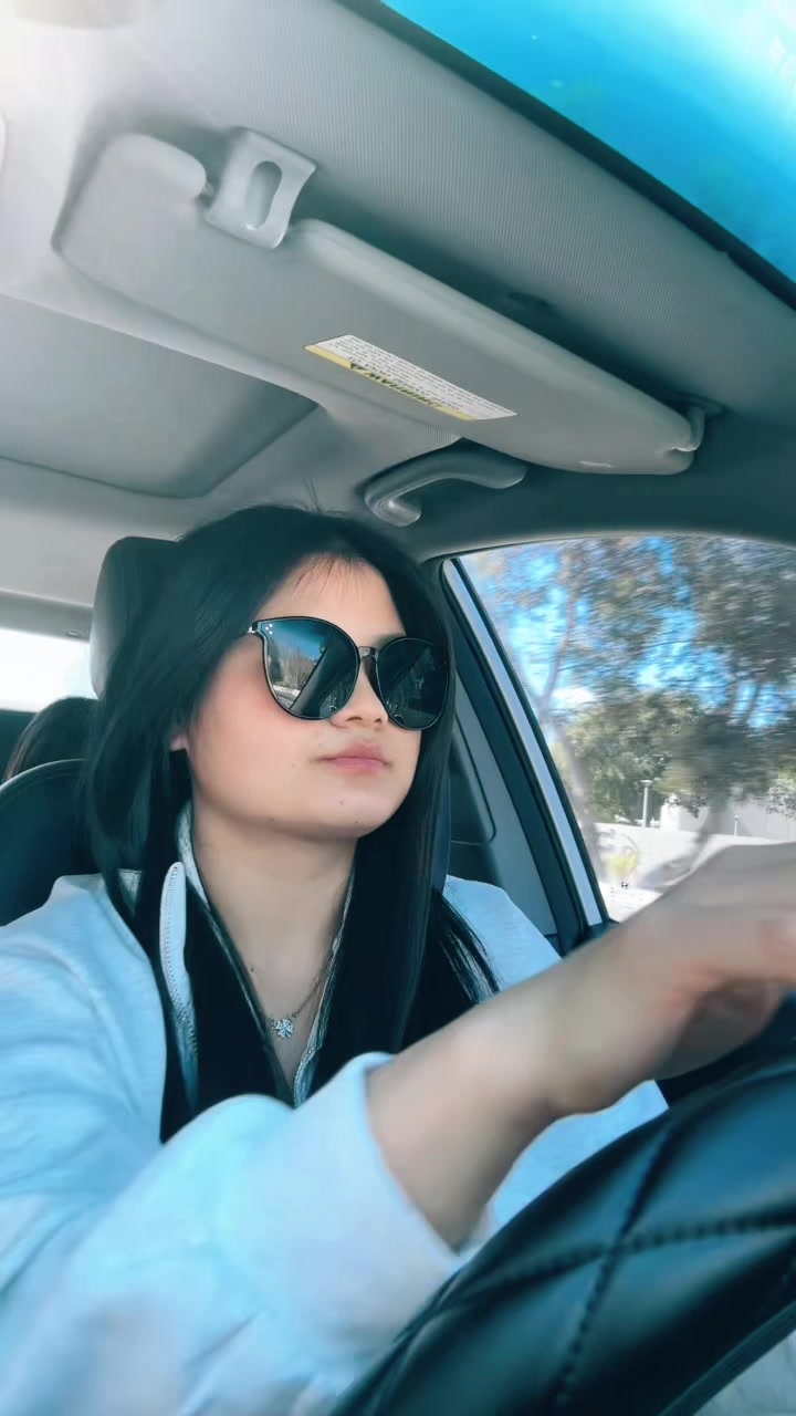 @KHYENLHA🖤