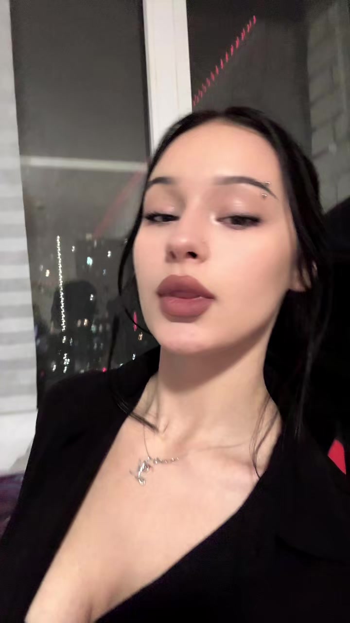 @темный романтик🕸️
