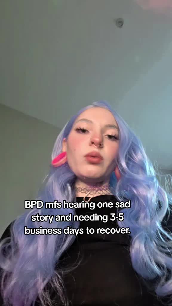 @Lana🥵📚🏥