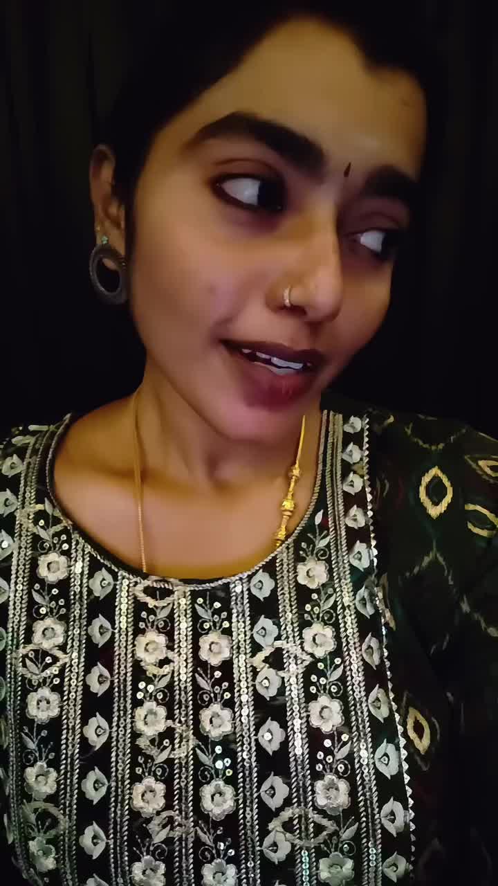 @PRIYA 🌙
