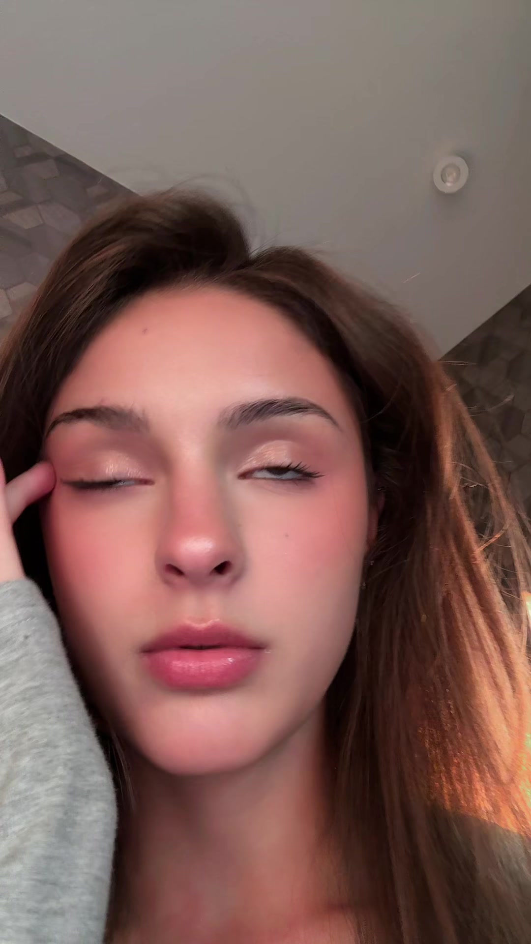 @ZHYRIK