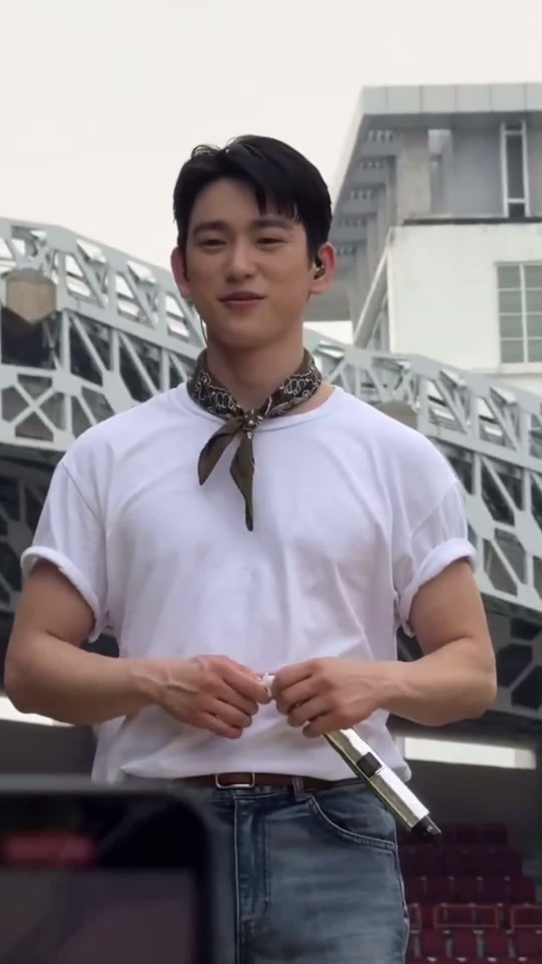 @ชอบจินยองพอๆกับชอบซีรีส์🍑