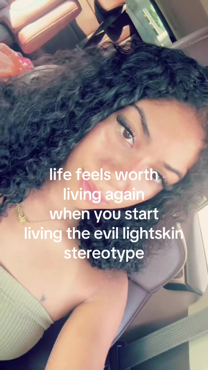 @RiyaSoFiya💋