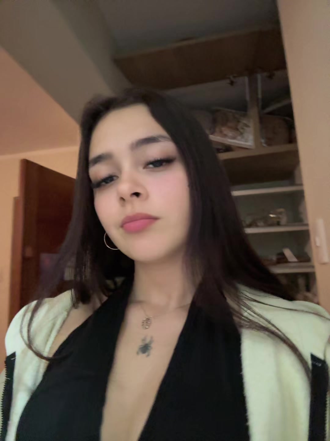 @𝑨𝑽𝑹𝑰𝑳