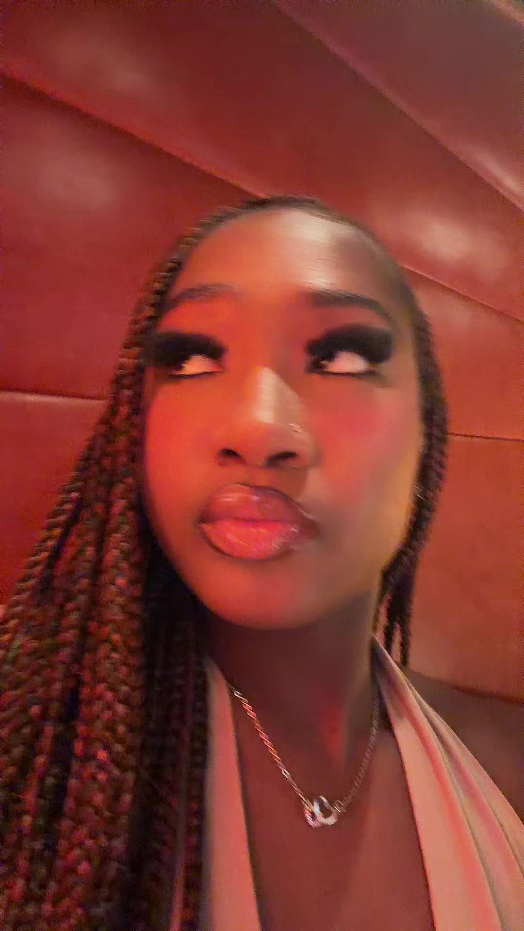 @Queenariiiberryyy🍓