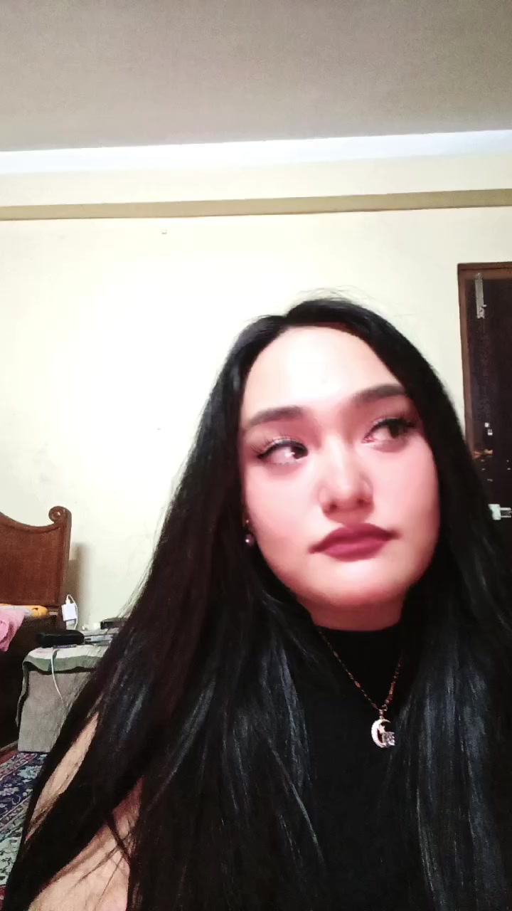 @Sanju Shrestha🎀🤭