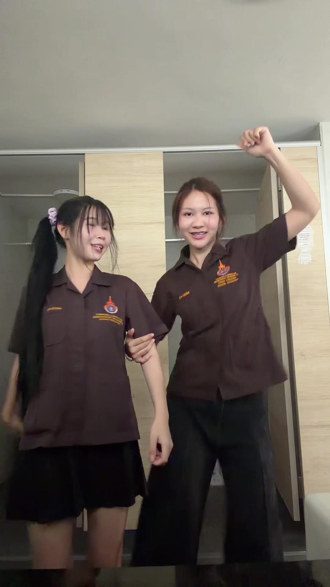 @คงควรคอย