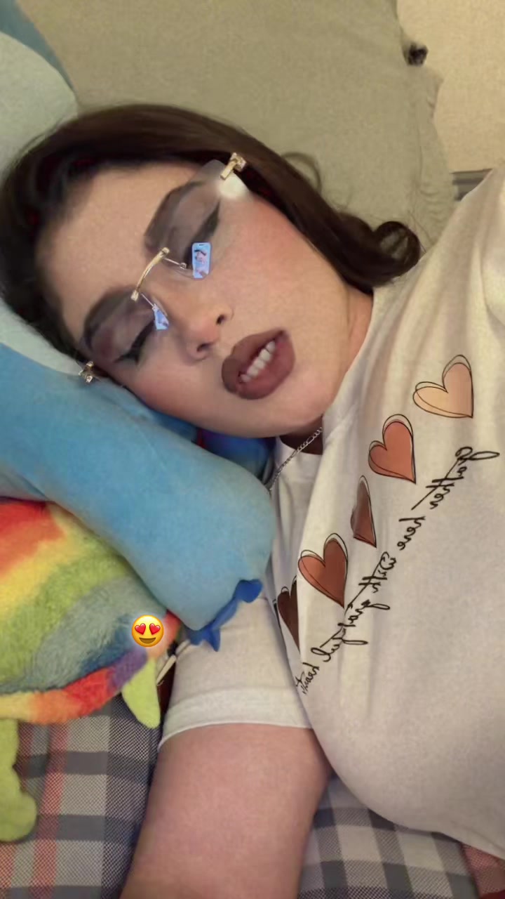 @⭐️Nayelis+505🇳🇮🌈👩❤️💋👩