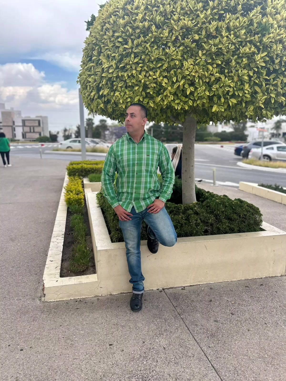 @Roberto Carlos Le&oacute;n Fit
