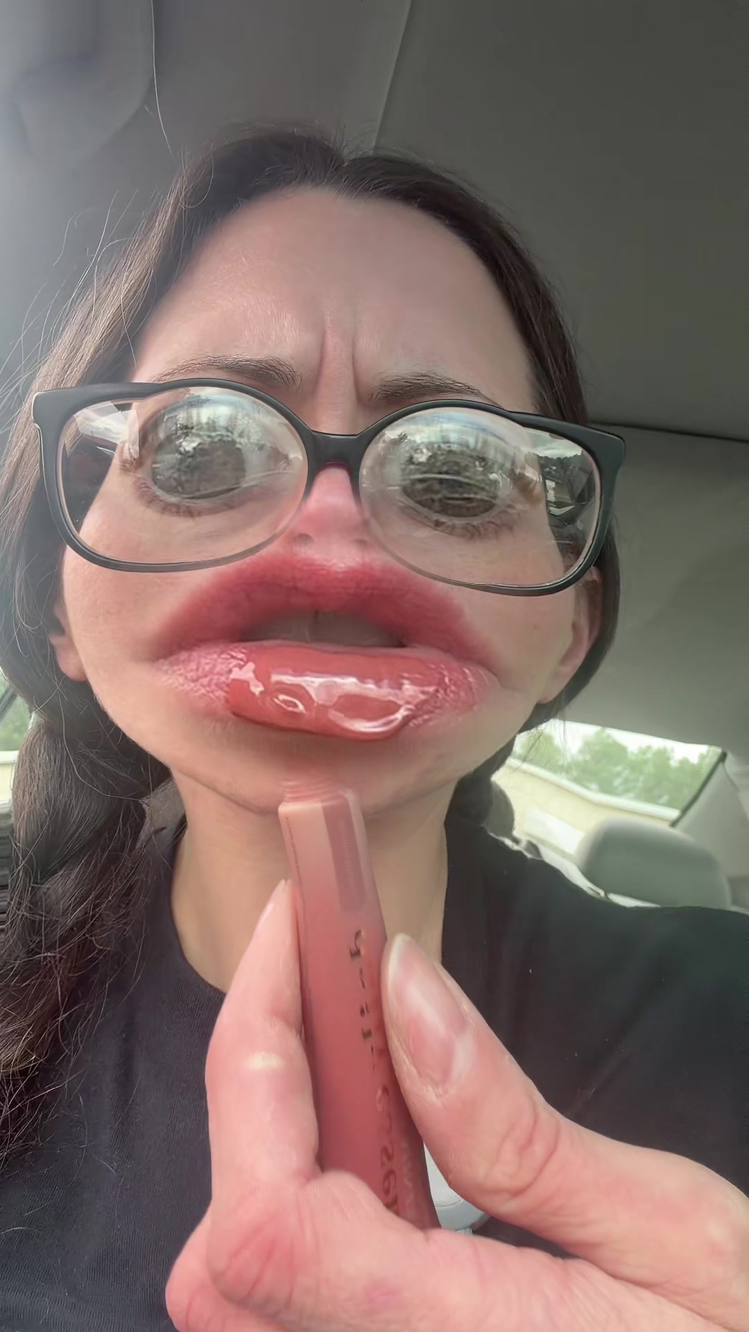 @thelaceylace