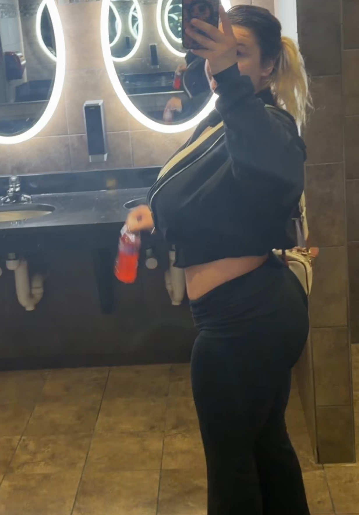 @Nuanxed