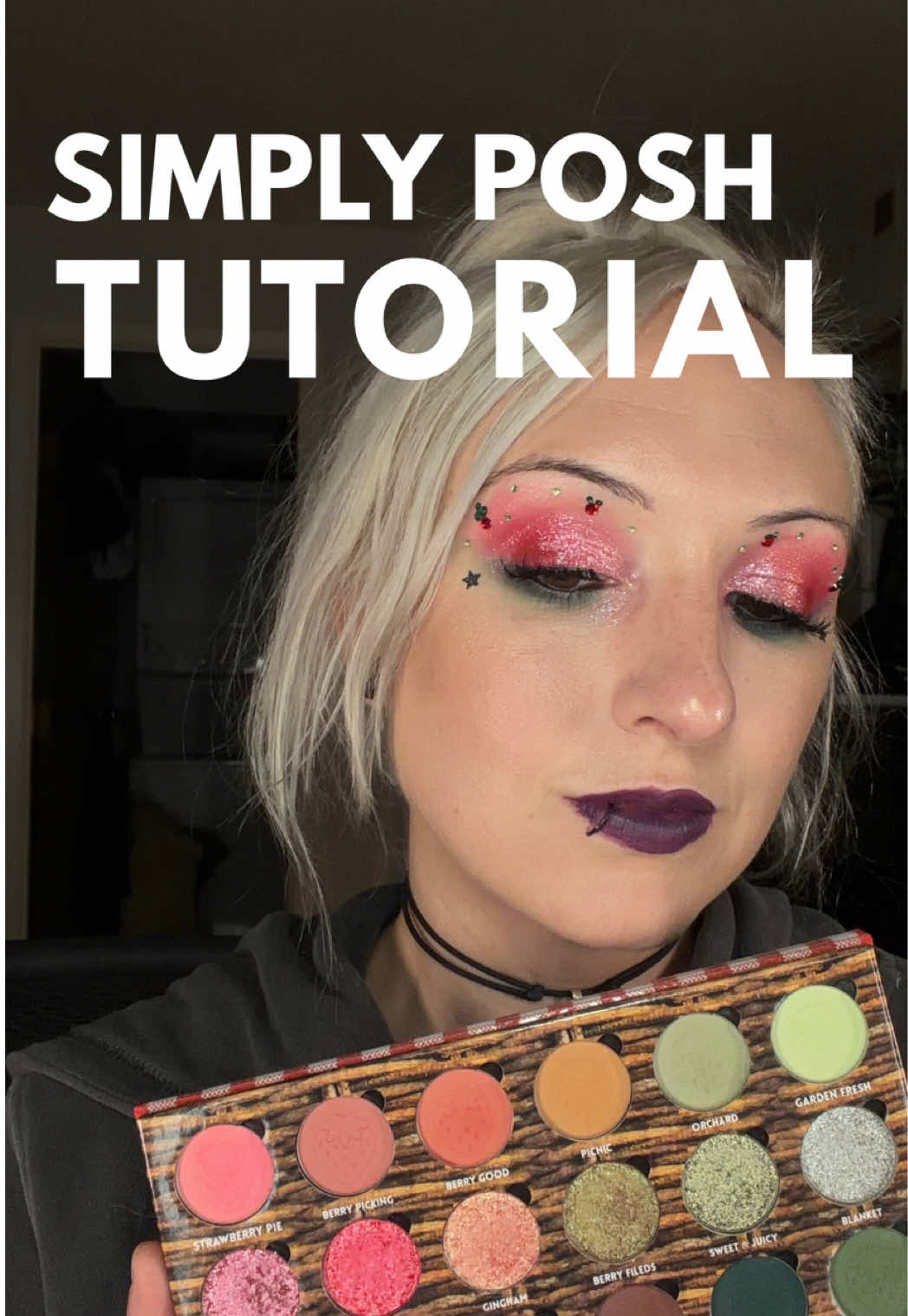 @Mika ✨ plays with makeup ✨