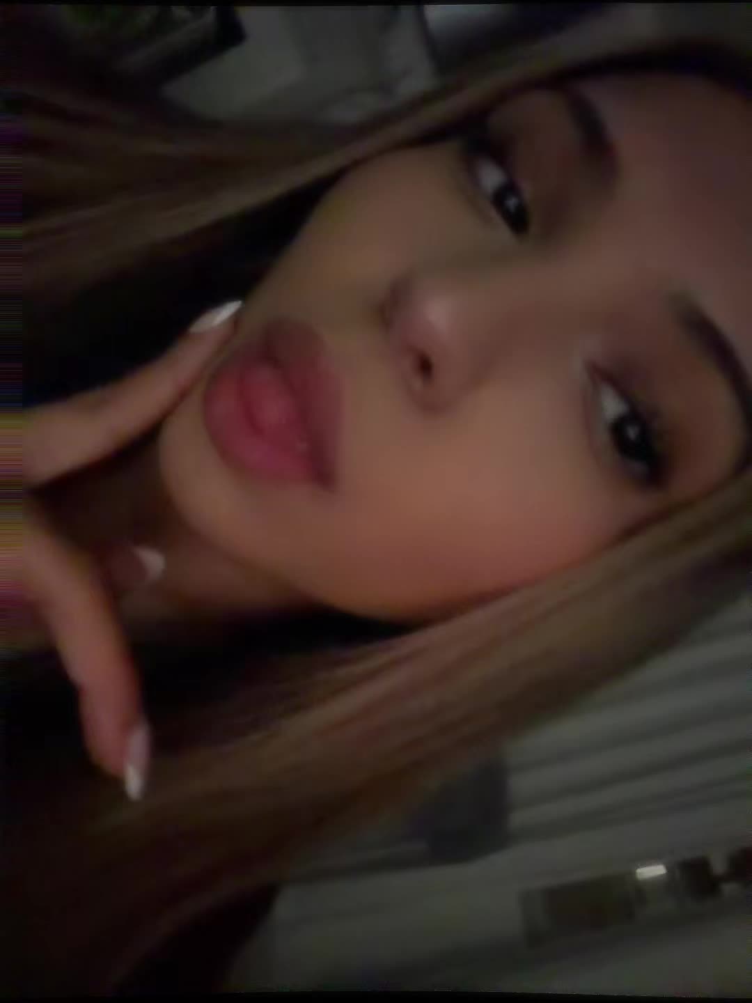 @Hailey🖤💋